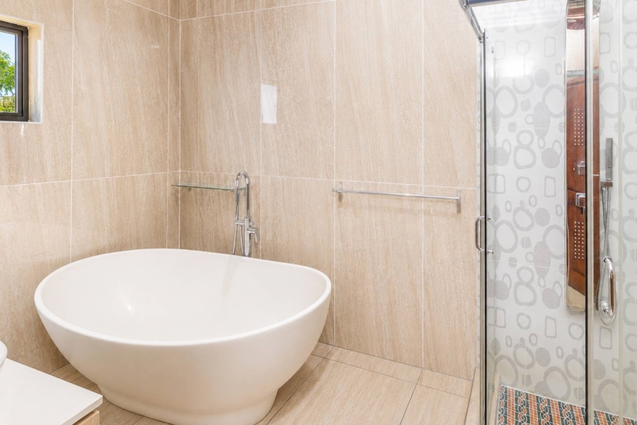 5 Bedroom Property for Sale in Xanadu Eco Park North West